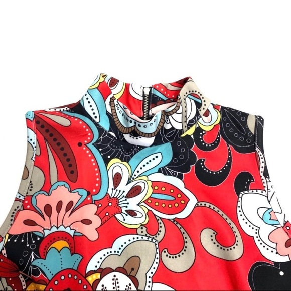 New York & Company 7th Avenue Studio Retro Floral Mock Neck Sleeveless Top Red - Picture 3 of 6